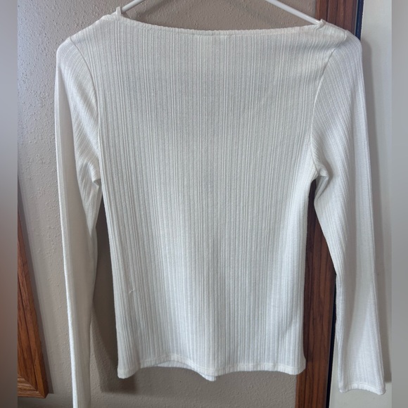 🆕💖H&M White Ribbed Long-Sleeve - Picture 5 of 8